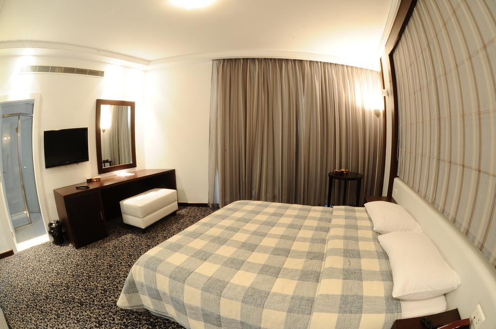 Las Salinas Resort / Motel Anfah Bagian luar foto
